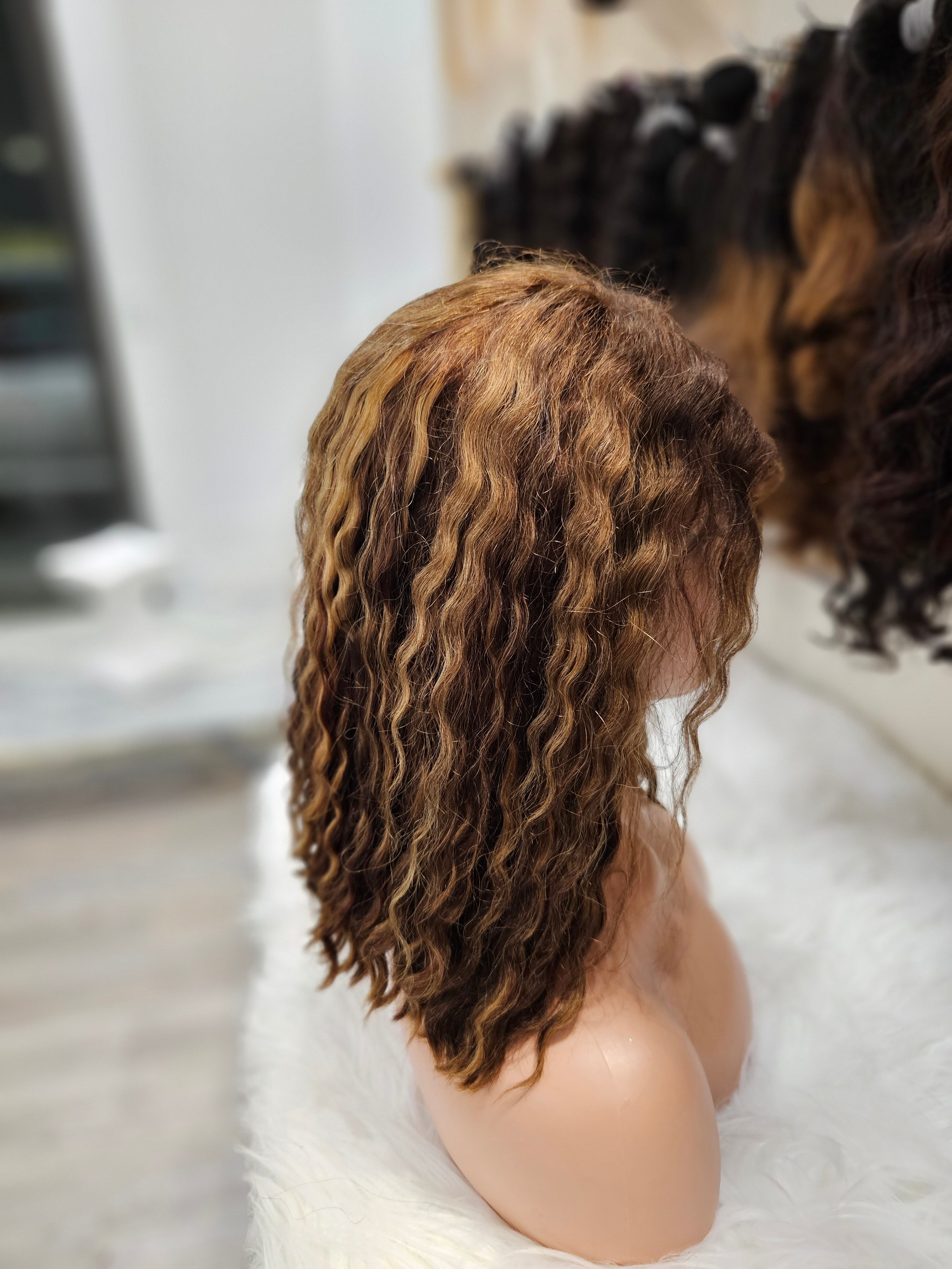 Parrucca riccia water wave lunga 35cm ( 14" ) colore mesciato #4/27 ANGELBELLA bobtt-7b4/27#ww14lk